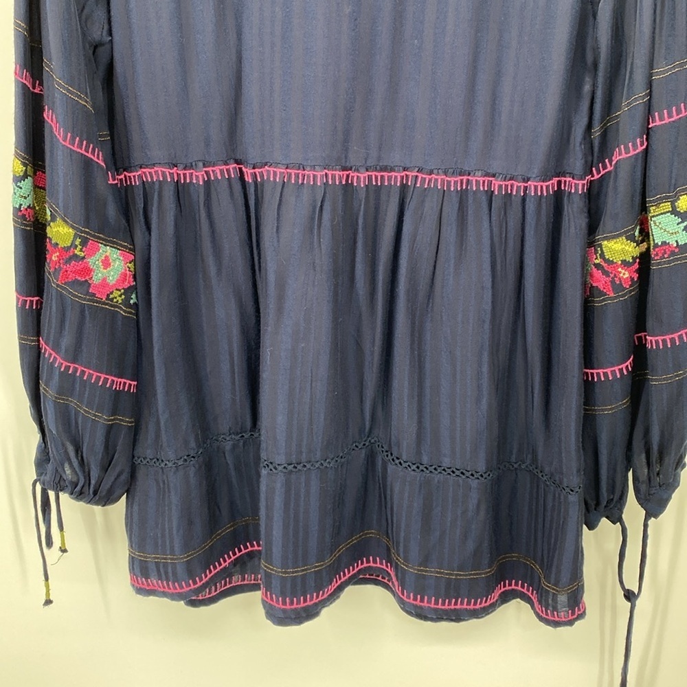 Anthropologie Embroidered Surplice Tunic Blouse Size Medium Boho Festival - Picture 11 of 16